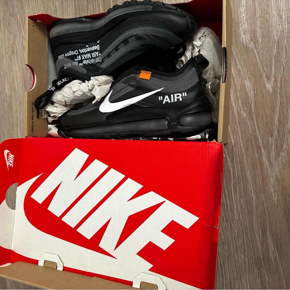Off -White x Nike AM 97 sz 5.5